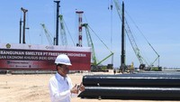 Jokowi berharap kehadiran PT Freeport Indonesia di KEK Gresik akan jadi daya tarik bagi industri lain khususnya industri turunan tembaga untuk ikut berinvestasi. Pemerintah akan terus memberikan dukungan penuh agar iklim investasi di Indonesia semakin baik.Foto: Dok. Lukas - Biro Pers Sekretariat Presiden
