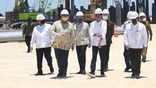 Presiden Joko Widodo Saat Groundbreaking Pembangunan Smelter PT Freeport Indonesia, KEK Gresik, 12 Oktober 2021. ( Biro Pers Sekretariat Presiden/ Lukas)