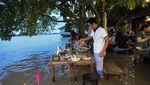 Foto: Tergenang Air, Restoran Ini Jadi Hits di Thailand
