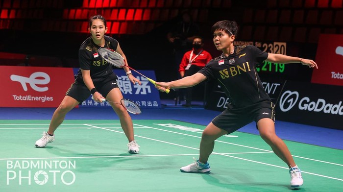 Ribka Sugiarto/Siti Fadia Silva Ramadhanti di Piala Uber 2020.