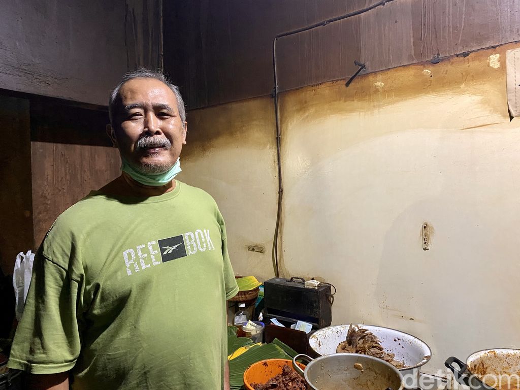 Sempat Tak Buka 2 Bulan, Kini Gudeg Pawon Buka Sore Hari