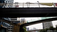 Progres pembangunan jembatan itu kini telah mencapai 70 persen.