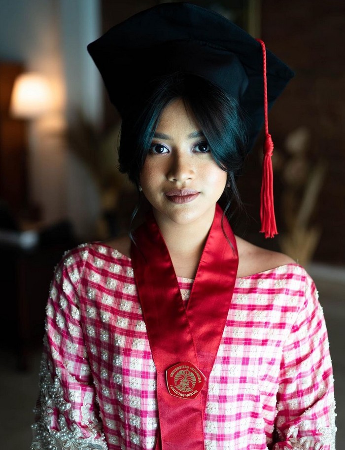 Siti adira kirana