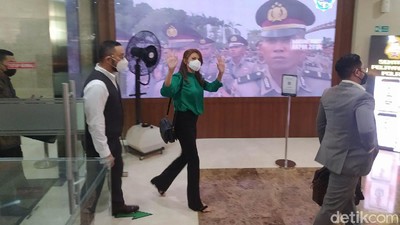 Potret Tamara Bleszynski Sambangi Bareskrim Polri, Diduga soal Penipuan Rp 10 M