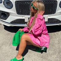 Influencer kebugaran itu kerap memamerkan barang-barang mewahnya, termasuk mobil dan rumah mewahnya di Instagram.Foto: dok. Instagram/@tammyhembrow