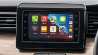Tak lupa disematkan fitur layar digital, lengkap dengan konektivitas Apple CarPlay untuk konsuemn masa kini. Foto: Dok. Toyota South Africa