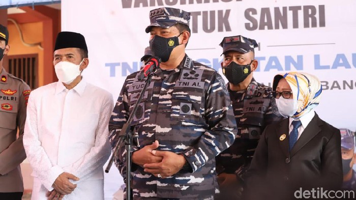 vaksinasi tni al