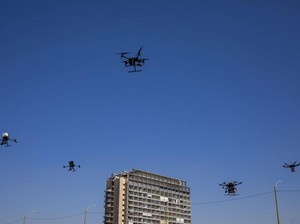 Top! Supermarket Ini Mulai Kirim Barang Pakai Drone