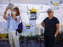 Angkut Sushi hingga Es Krim, Drone Wara-wiri di Langit Israel