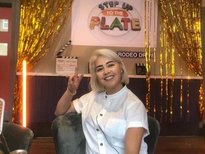 Luncurkan Buku Berjudul Makan, Chef Michelin Ini Dituding Plagiat