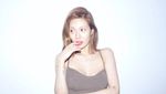 So Pretty! HyunA Tampil Beda dengan Rambut Pendek