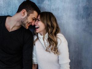 5 Sinyal Pertanda Kamu Berjodoh dengan Sahabat Sendiri, Cie!
