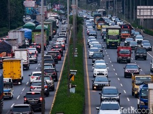 Jalan Mulai Macet-Mal Juga Ramai, Ekonomi Udah Nggak Landai?