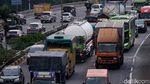 Jakarta PPKM Level 3, Tol JORR Padat di Jam Pulang Kerja