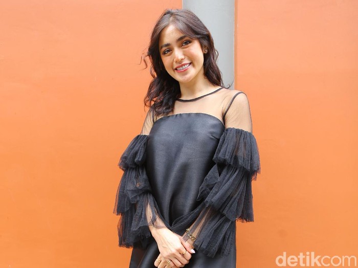 Jessica Iskandar saat ditemui di kawasan Gedung Trans TV.