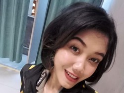 7 Foto Petembak Cantik Raih Emas di PON Papua, Bonusnya Minta Dicarikan Jodoh