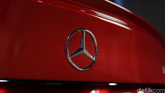 Logo Mercedes-Benz