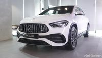 mercedes hatchback suv