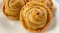 Per buah pastel pastry dibanderol Rp 10.500, kecuali pastel Lotus Biscoff (Rp 12.500). Kalau beli paket isi 10, harganya lebih murah Rp 500 rupiah per buah. 