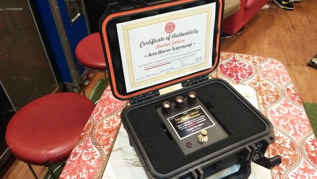 Pedal gitar Aria Baron