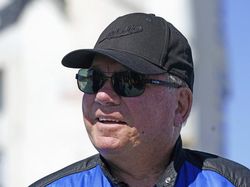 Saat Orang Terkaya-Warga Biasa Terbang ke Luar Angkasa di 2021