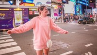 Enzy Storia juga menjadi salah satu selebriti yang ikut dala perjalan ke Amerika Serikat. Foto: Instagram Enzy Storia