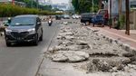 Pelan-pelan, Ada Proyek Sumur Resapan di Jalan Angkasa Kemayoran