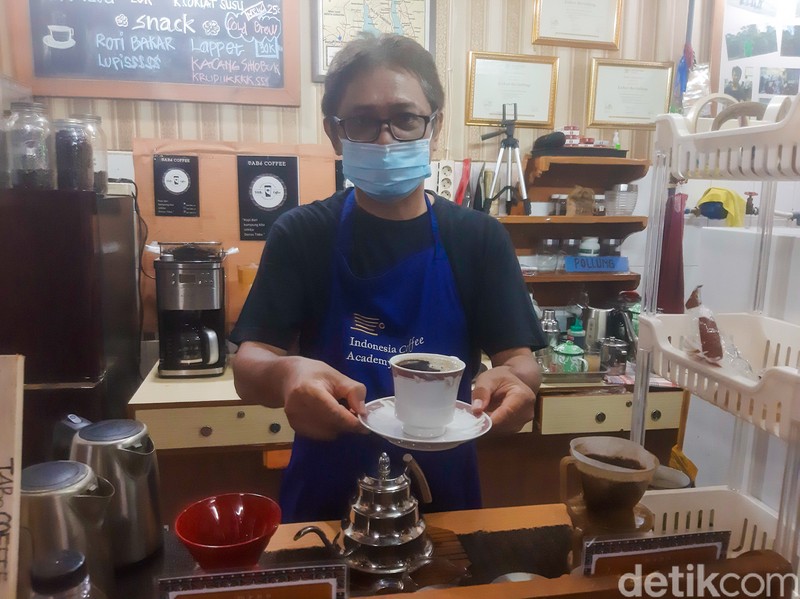 Hotman Tambunan, Eks Pegawai KPK Kini Jual Kopi Lintong khas Toba, Sumatera Utara