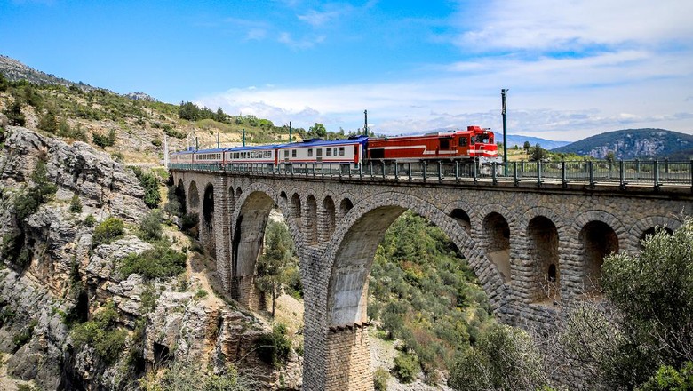 Jembatan Varda Viaduct