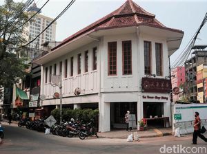 Metamorfosis Glodok: Dibuat Belanda hingga Jadi Kepala Naga Jakarta