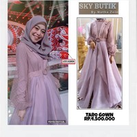 Terakhir ada gaun berwarna dusty pink karya desainer Natha Zein. Gaun dengan perpaduan bahan kain tulle di bagian atasnya itu dipadukan dengan hijab berwarna senada. Siapa sangka harga gaun tersebut mencapai Rp 4,5 juta. Penampilan Lesti pun terlihat memukau dan anggun. Foto: Instagram/@lesti.fashion