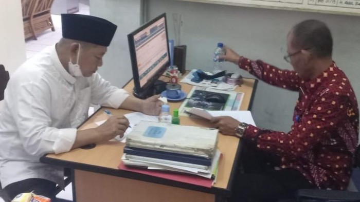 Mantan Bupati Sidoarjo Saiful Illah Masuk Lapas Porong