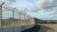 Sementara itu, untuk diketahui, dalam waktu dekat sirkuit Mandalika bakal menggelar tiga acara bergengsi sekaligus yakni Asia Talent Cup 2021 pada 12-14 November 2021, World Superbike (WSBK) 19-21 November 2021, dan setelahnya MotoGP pada Maret 2022 mendatang.