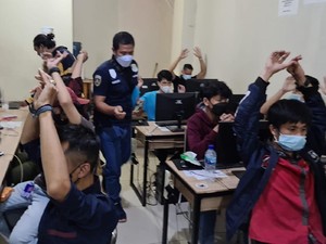 Ancaman Pidana bagi Pelaku Pinjol Ilegal: UU ITE-Perlindungan Konsumen