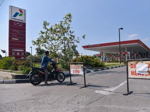 Menteri ESDM Buka-bukaan Rencana Setop Penjualan Motor-Mobil BBM