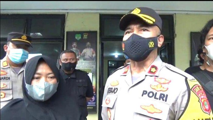 Polisi kembalikan HP milik ibu korban jambret yang diledek pelakunya di Jaktim