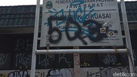 Bahkan kawasan rumah makan yang kerap dijadikan patokan untuk penyekatan hingga pos pemeriksaan saat hari raya atau momen besar lainnya pun malah terlihat horor dengan kondisinya saat ini. (Ismet Selamet/detikcom)