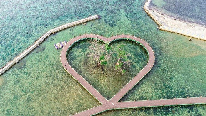 Penampakan dari atas Pulau Untung Jawa Kepulauan Seribu