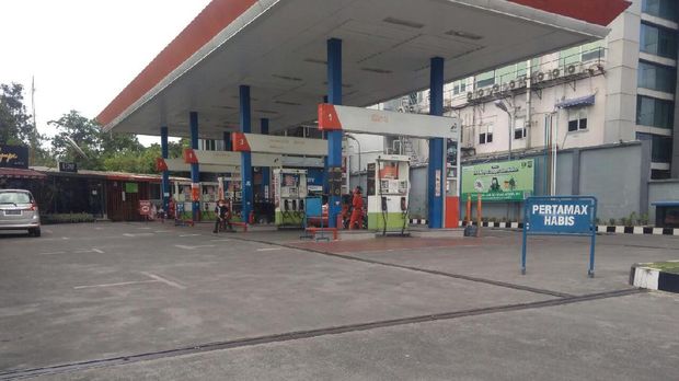 Sejumlah SPBU di Medan kehabisan stok BBM (Datuk-detikcom)