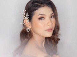 8 Potret Cantik Shindy Sasgia, Atlet Voli PON Papua yang Juga Seorang Model