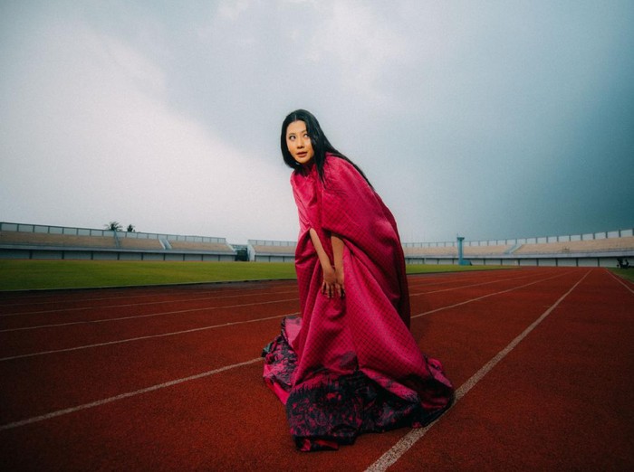 Thavita rilis single kuat