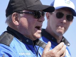 Detik-detik Aktor Star Trek Jadi Orang Tertua yang ke Antariksa