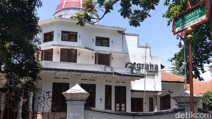 Wisma Tumapel Bangunan Bersejarah yang Dulunya Hotel Mewah Wisma Tumapel merupakan salah satu bangunan bersejarah di Kota Malang. Bangunan yang berdiri pada tahun 1928 itu adalah hotel mewah di masa kolonial.