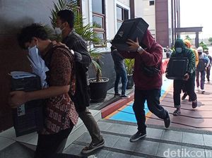 Melacak Sosok Bos Pinjol Ilegal Sleman yang Digerebek Polda Jabar