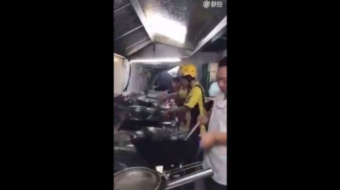 ak Sabar Nunggu, Driver Ojol Ini Masak Sendiri Makanan Pesanan Pembeli