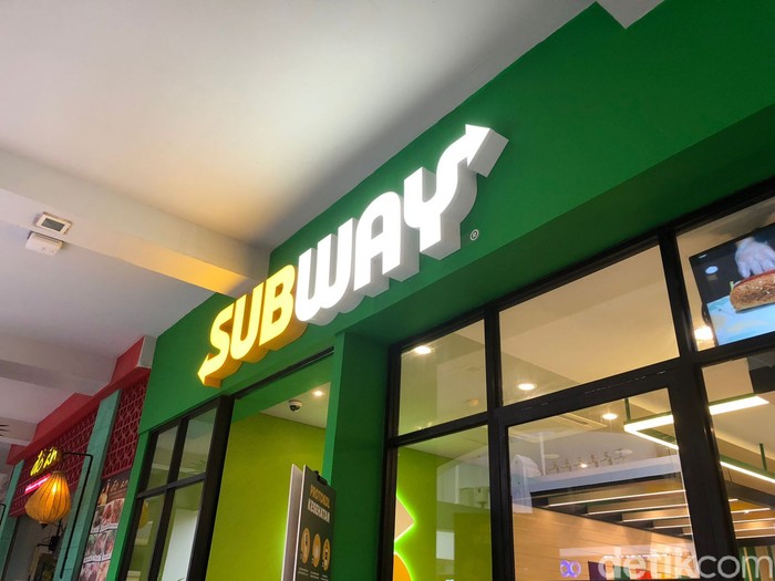 Antrean Subway di Citos