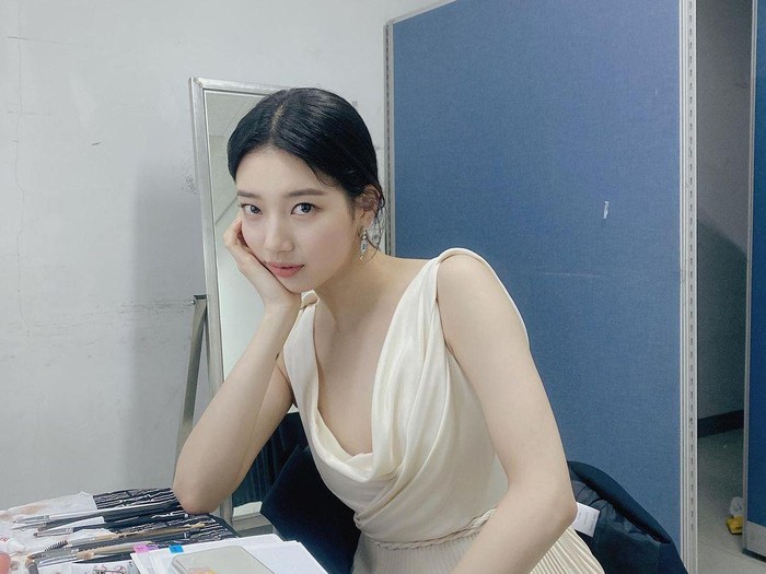 Bae Suzy Ulang Tauhun Bae Suzy Ulang Tauhun dapat Hadiah Indomie Goreng dari Penggemar