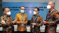 Pada RUPSLB tersebut, Institusi keuangan ternama asal Jepang, J Trust Co.,Ltd. sebagai pemegang saham utama J Trust Bank menambah direksi dan komisaris untuk memperkuat manajemen guna mendukung pertumbuhan bisnis perusahaan yang pada Semester I 2021, memiliki rasio kecukupan likuditas sebesar 149,15% serta rasio pendanaan stabil bersih sebesar 169,63% serta mencatatkan dana pihak ketiga (DPK) Rp13,70 triliun atau tumbuh 4,89 persen dibanding Desember 2020.