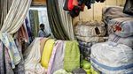 Belanja Baju Bekas Jadi Primadona di Masa Pandemi COVID-19