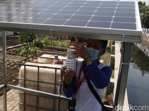 Dengan energi matahari, kebutuhan listri lebih hemat